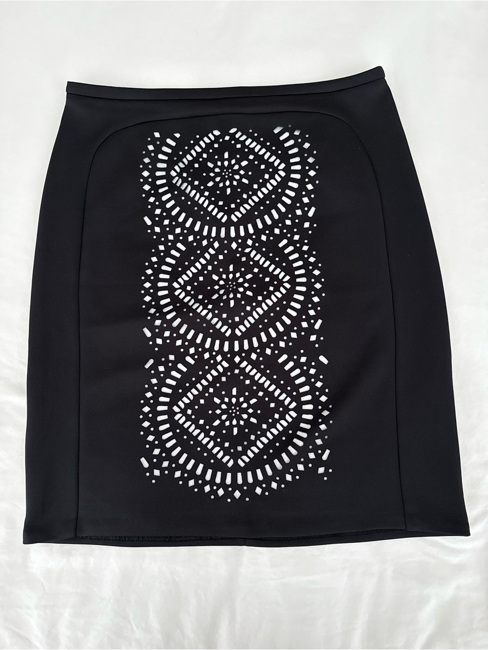 Worthington Black Laser Cut Geometric Pencil Skirt Lined Size 10 Modern Career
